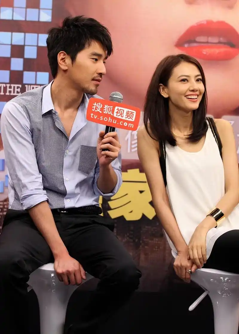 高圆圆第一次带赵又廷回家的时候,因为知道岳父是航天部的主任,物理