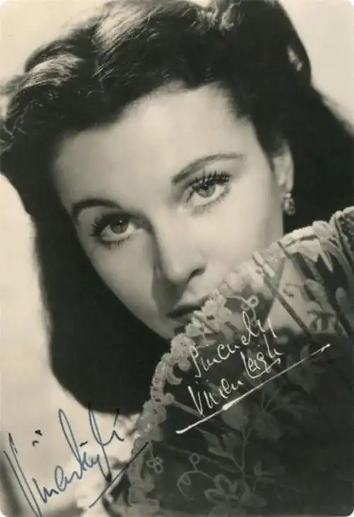 怎么比较奥黛丽赫本与费雯丽?