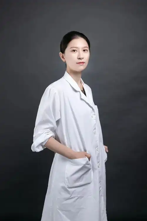 我们想对您说姓名:王玮年龄:36岁职称:主治医师职务:心内科医生王玮是