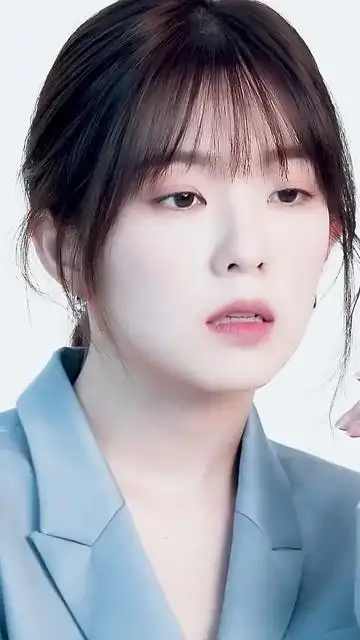 因为女人比战场更难对付 " 裴珠泫