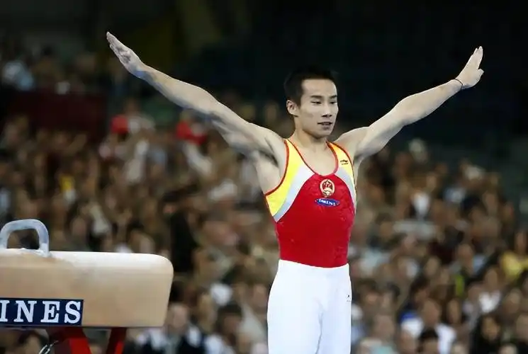 奥运冠军肖钦:因富婆女友被牵扯进巨额诈骗案,亲友与他断绝来往_王媞