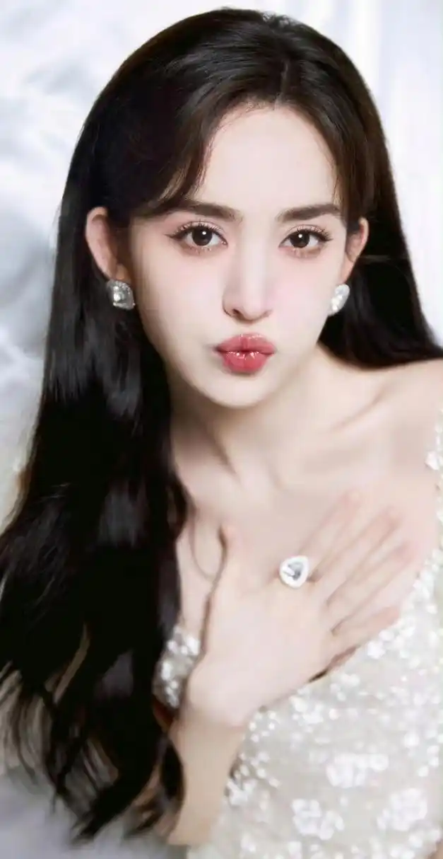 古力娜扎 ,生活其实很美好,只差你一个微笑!可爱.