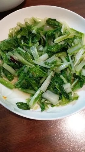 快手素炒小白菜的做法