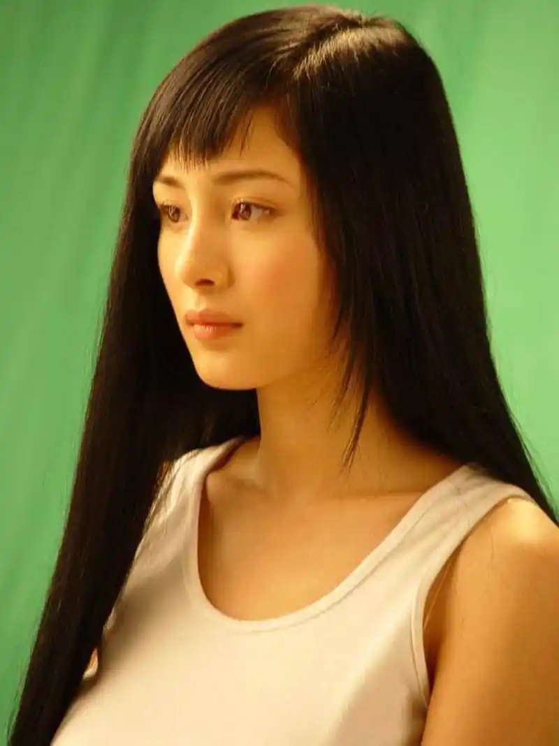 这组图杨幂2002年16岁