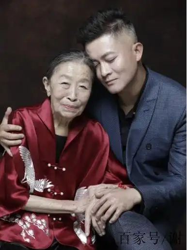 75岁张少华病逝,干儿子哀悼亲儿子被骂不孝,生前多次为儿子澄清