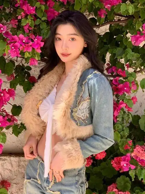 易梦玲:声音甜美,身材超绝,阳光明媚的大美女:貌若天仙 亭亭玉_网易