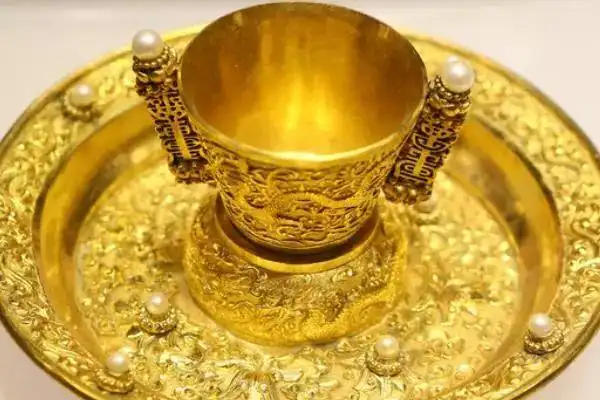 无数奇珍异宝看呆了!(图)