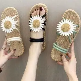 时尚韩版向日葵凉拖鞋女士夏季沙滩外穿家居平底防滑罗马拖鞋淑女