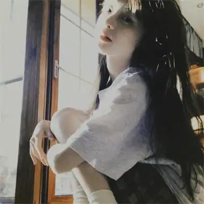 ins胶片质感的复古女生头像最新 小众好看的精致慵懒港风女头_女生