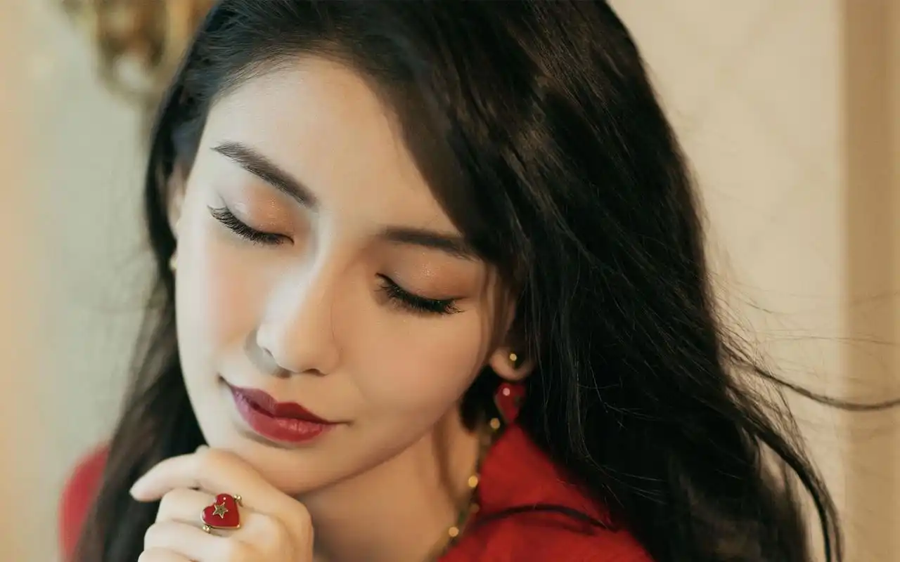 baby妩媚性感写真高清电脑壁纸,**明星,性感,时尚,angelababy,杨颖