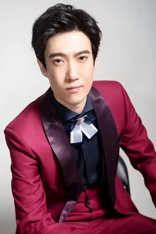 原创独行月球主演常远成名背后有泪娶平凡妻子还房贷