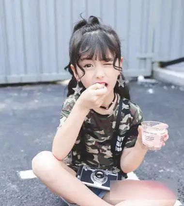 齐刘海萌萝莉发型小学女孩中长发扎发