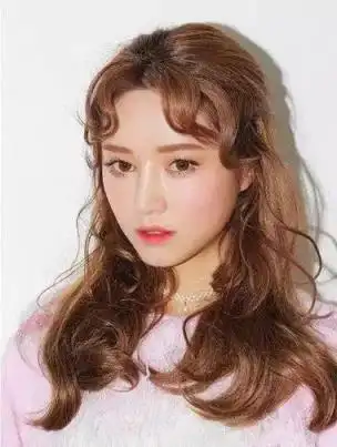 长脸适合什么刘海(长脸什么发型最好看)