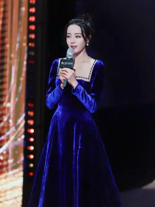 红毯女神迪丽热巴yyds