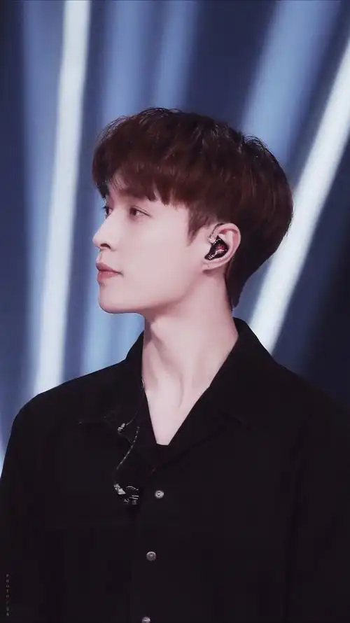 如何评价张艺兴的侧颜? - 知乎