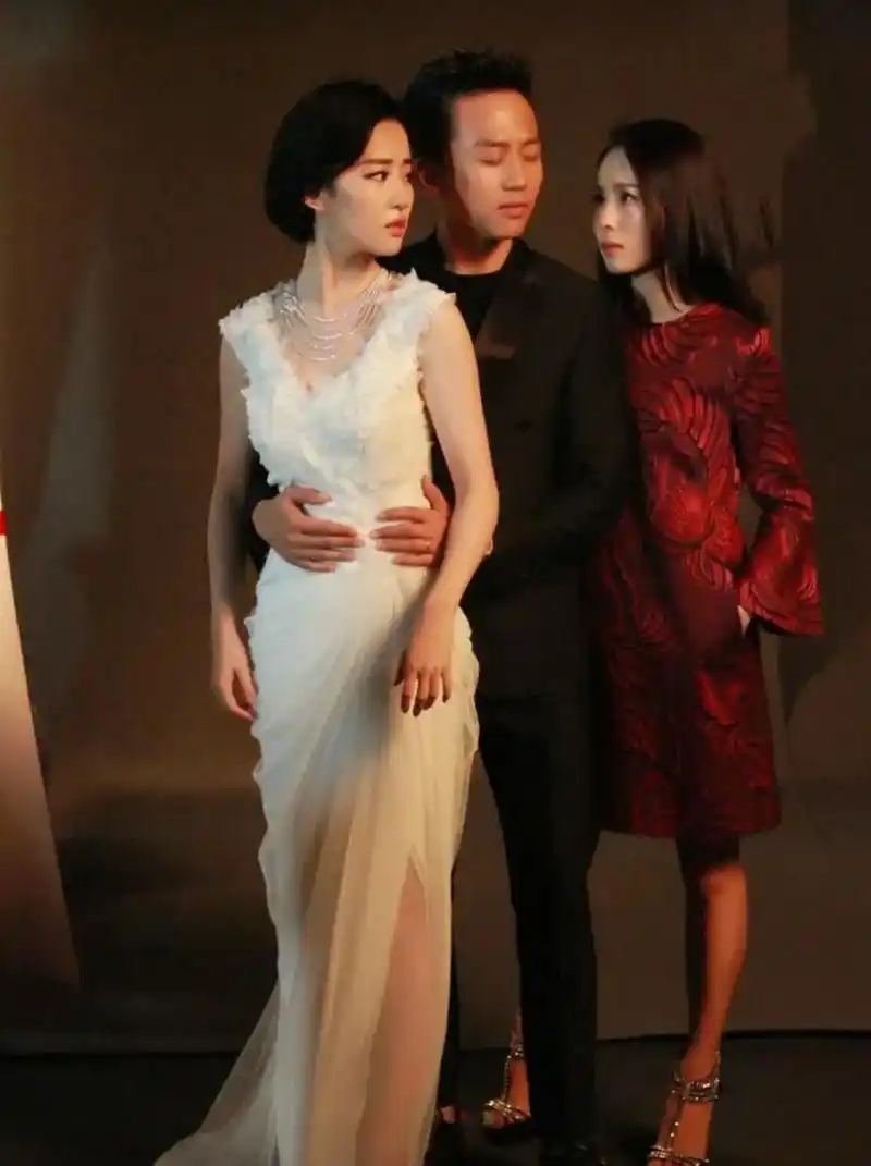 刘亦菲 邓超  江一燕   这是哪一部电影剧照呢?