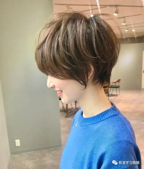 2020女生纹理烫发型推荐100款