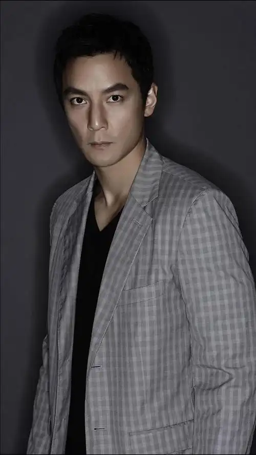 除暴吴彦祖光头检验颜值果然长得帅什么发型都帅