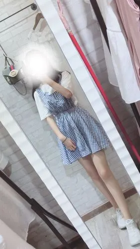 来张全身照哈哈哈哈