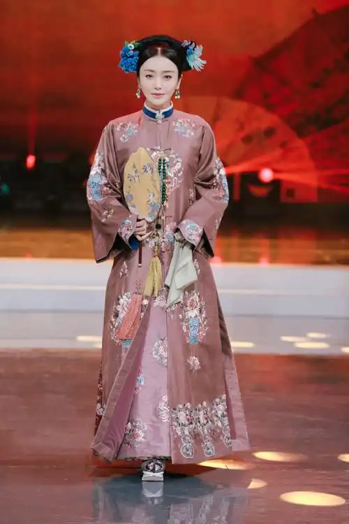 《延禧攻略》三妃聚首比拼现代装!皇后时髦娴妃端庄,令妃最清新