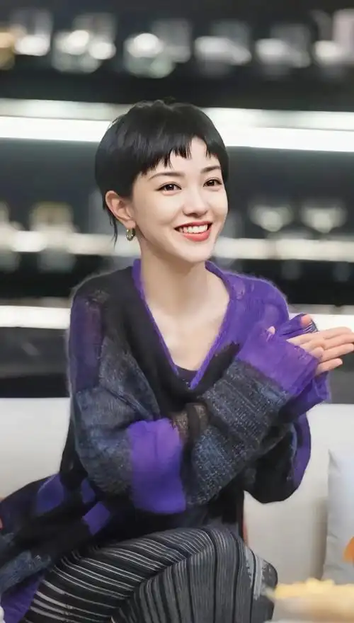 "身高很矮颜值很高"的6大女星,最低1米53,有人虚报近10公分