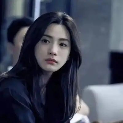 一看就让人心疼的伤感头像 2020女生头像伤感非主流