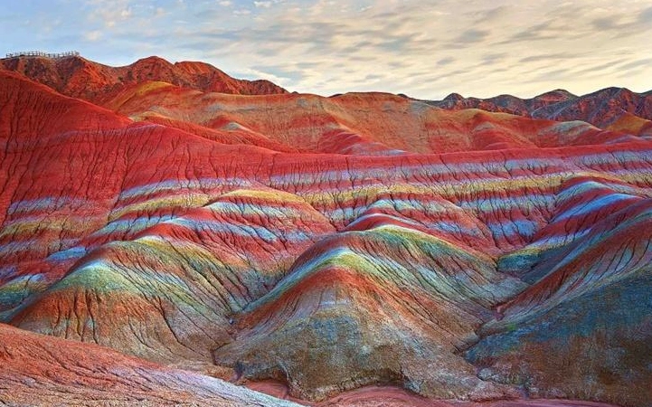 地貌的典型代表,甚至还一度被评选为梦幻旅游地,是"中国最美的七大