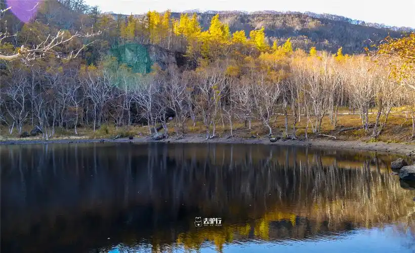 原创长白山最美的小天池秋天如同一幅油画鲜少被外人所知