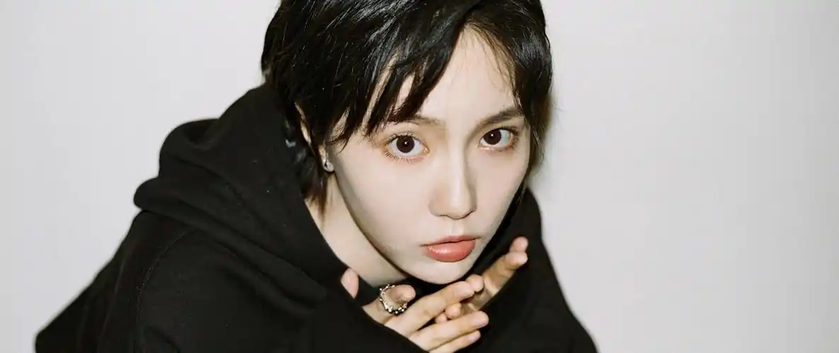 电脑平板电视机2560x1080《爱情公寓5》成果诸葛大力桌面壁纸