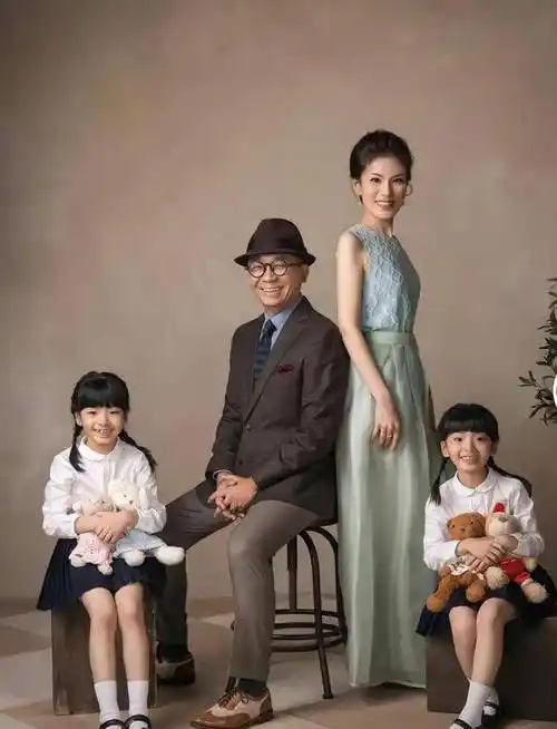 上海主持人中生二胎的不少,但生双胞胎的好像只有这三位_夏磊_吉雪萍