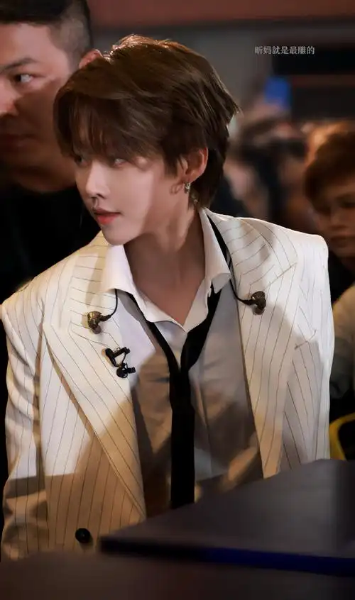 刘雨昕广州录制鹅新音综##刘雨昕##奔赴万人现场