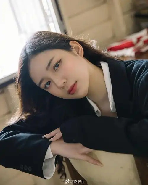 对穿西装的女生没有抵抗力,155的身高穿出了180的气场!