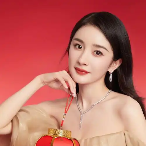 杨幂#官宣头像95  五张美图任选一张换上这套图喜庆又吉利,现在