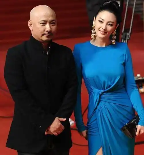 《美人鱼》里,张雨绮对邓超说:"追我的人从这里