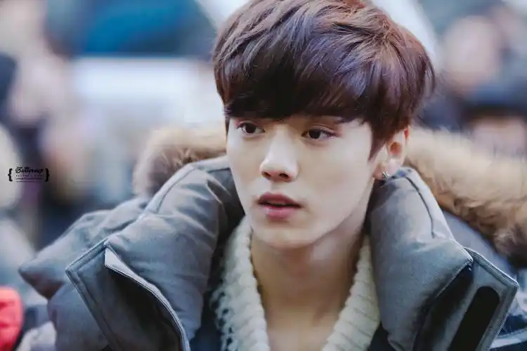 这是鹿晗什么时候的照片