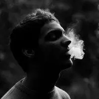 微信头像图片大全 微信抽烟头像侧面抽烟女生头像高清图片唯美