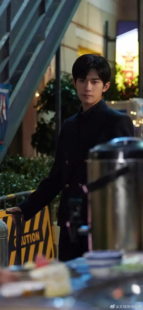 易烊千玺见证九号微电影剧本征集