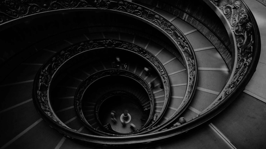 最新精品2017金色大气稳重年终总结计划公司介绍ppt模板32页