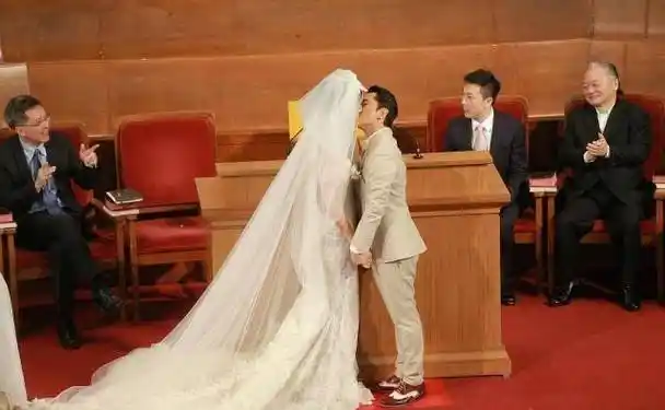 王祖蓝已是《奔跑吧兄弟》中的大咖,身价也水涨船高.