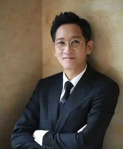 央视38集谍战大剧要来了,超12位知名演员参演,王劲松出演配角_观众_剧