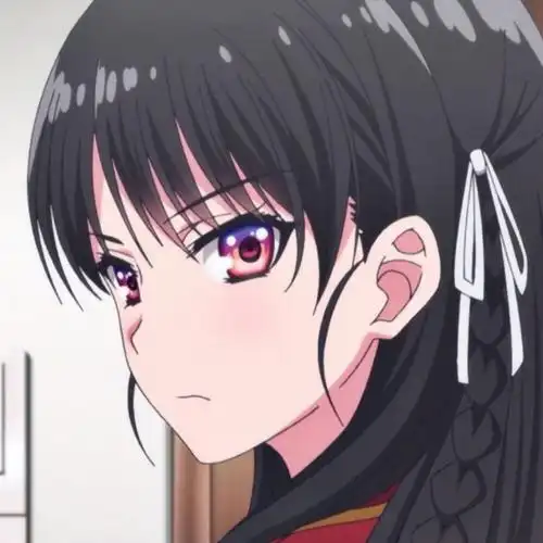 漫头侧脸小女孩