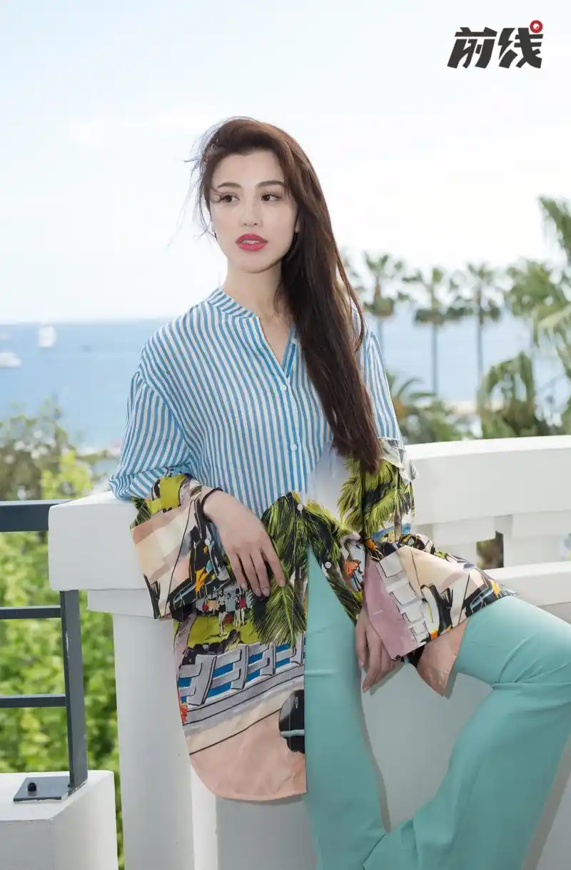 戛纳时间5月23日,赴戛纳参加品牌活动的演员葛天接受了网易娱乐独家