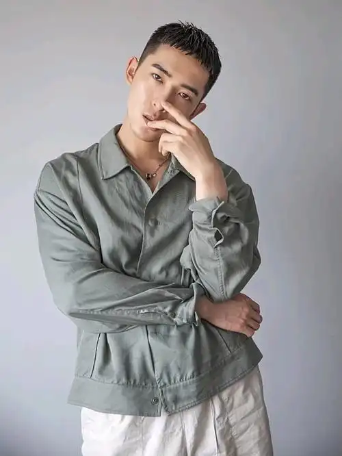 男生夏季发型好打理的减龄栗子头打理技巧