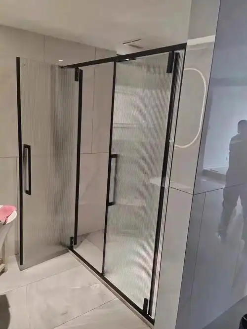 长虹玻璃超白长虹玻璃淋浴房均可定制