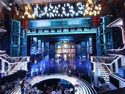 王者归来,跨界歌王第四季闪亮登场!_舞台