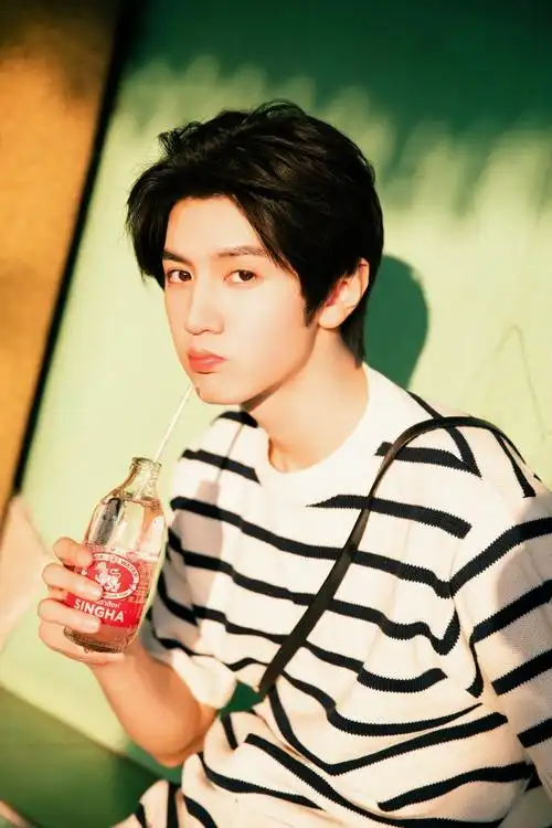 陈哲远海岛旅行随拍##陈哲远的gopro掉水里了