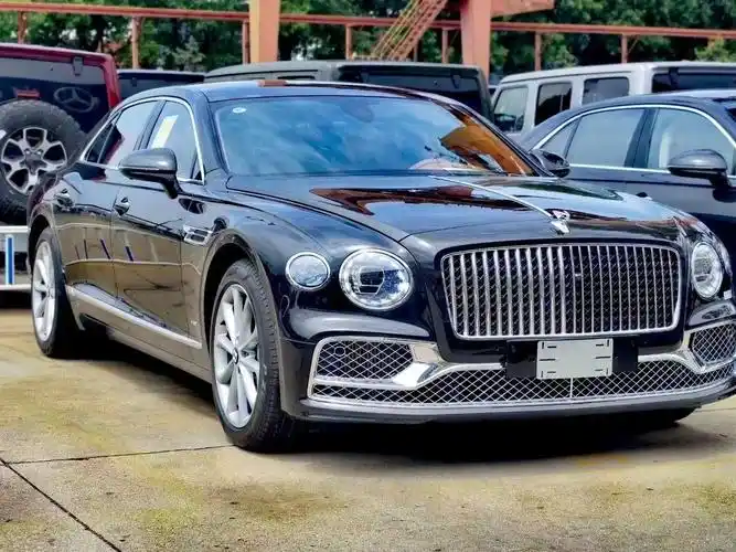 宾利飞驰现车 超豪华座驾首选展现身份风采  展厅现车齐全