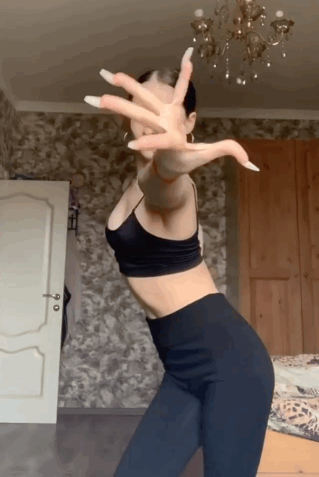 拉丁少女教你"美手",乔安娜带你热身!勤奋的人每天都在练舞