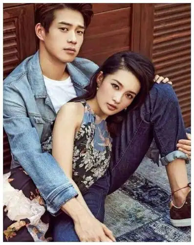 金世佳和李沁在这部剧中演夫妻.两人获赞很有cp感.