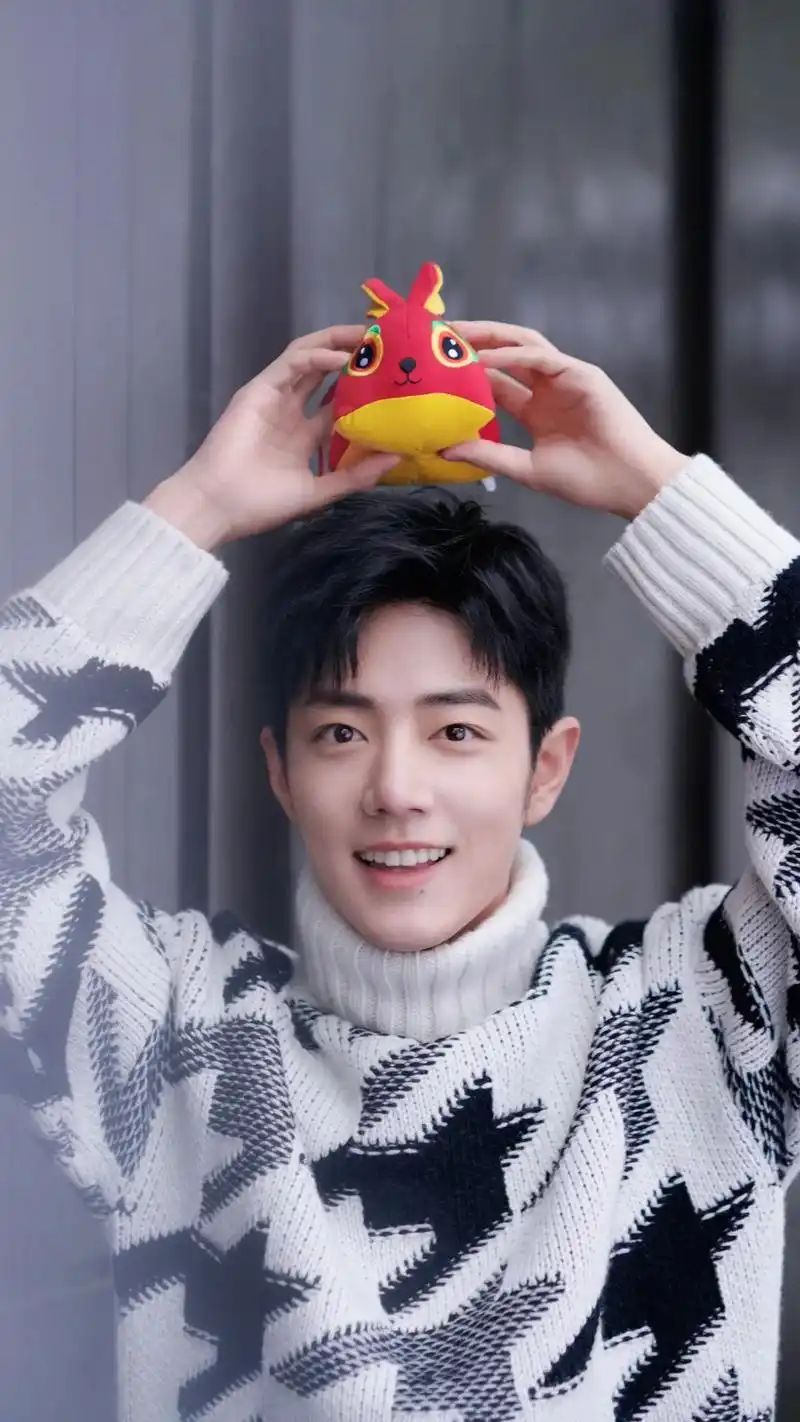 肖战 9292这么可爱,当然要吃掉咯～#日常 - 抖音